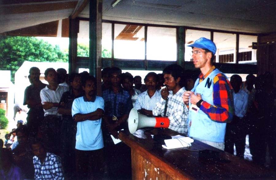 In the Suai Church complex, I am conducting voter education, telling about 500 Timorese how the popular consultation (referendum) will be conducted. 